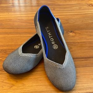 Rothy’s 8.5 The Flat in Charcoal